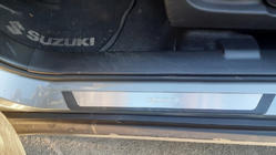 Suzuki SX4 2006–2013 Kynnyslistat (4 kpl) kuva 1