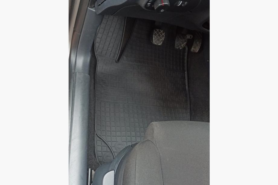 Seat Ibiza 2002–2009 Kumimatot (4 kpl, Polytep) Image