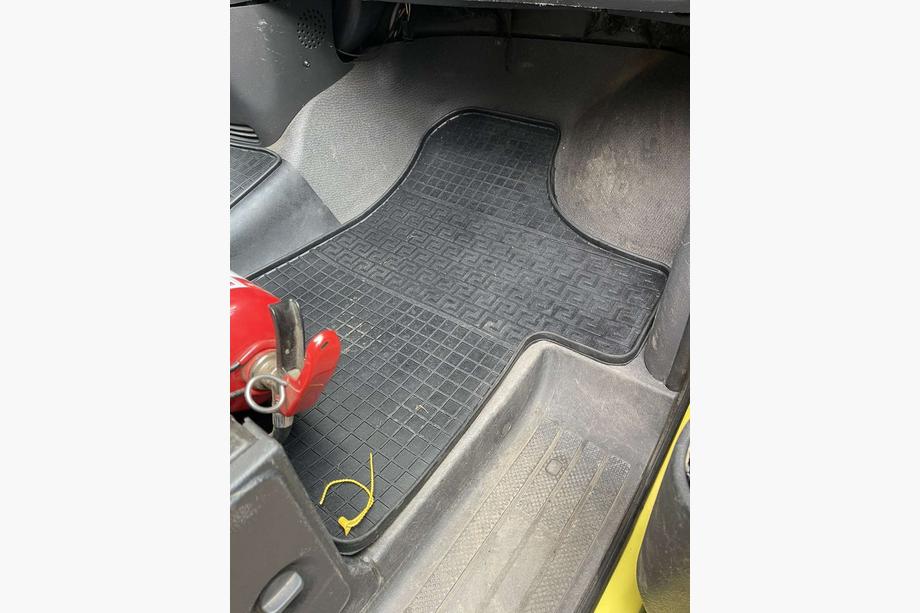 Mercedes Vito W639 2004–2014 Kumiset sisämatot (3 kpl, Polytep) Kuva 2