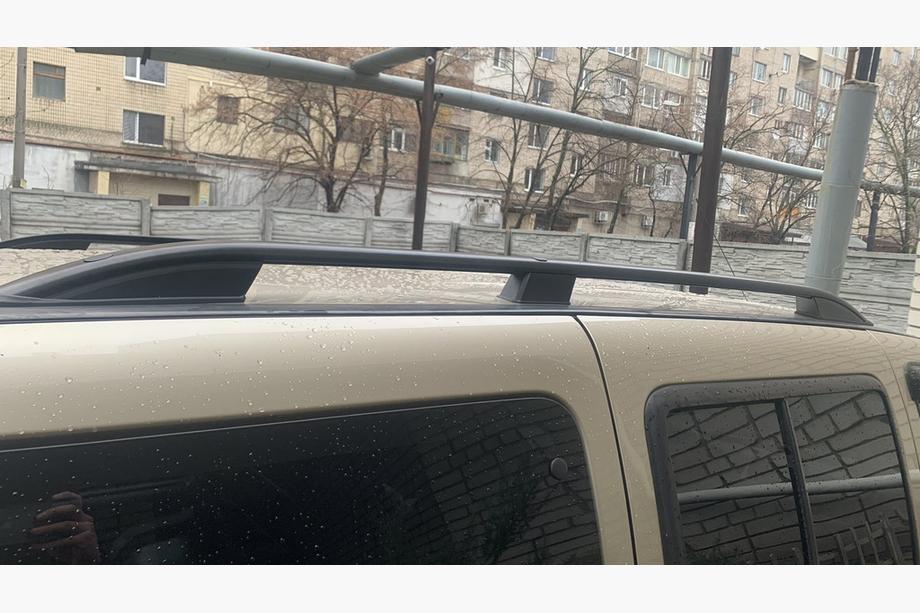 Fiat Doblo I 2005–2010 Skyport kattokaiteet (mustat) Kuva 4