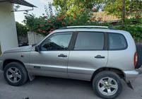 Chevrolet Niva 1998–2020 Kromatut kattokaiteet kuva 2