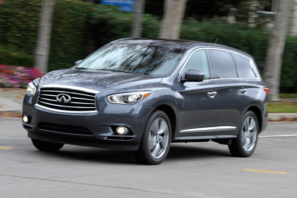 Infiniti JX 35 -seitsemänpaikkaisen crossoverin koeajo