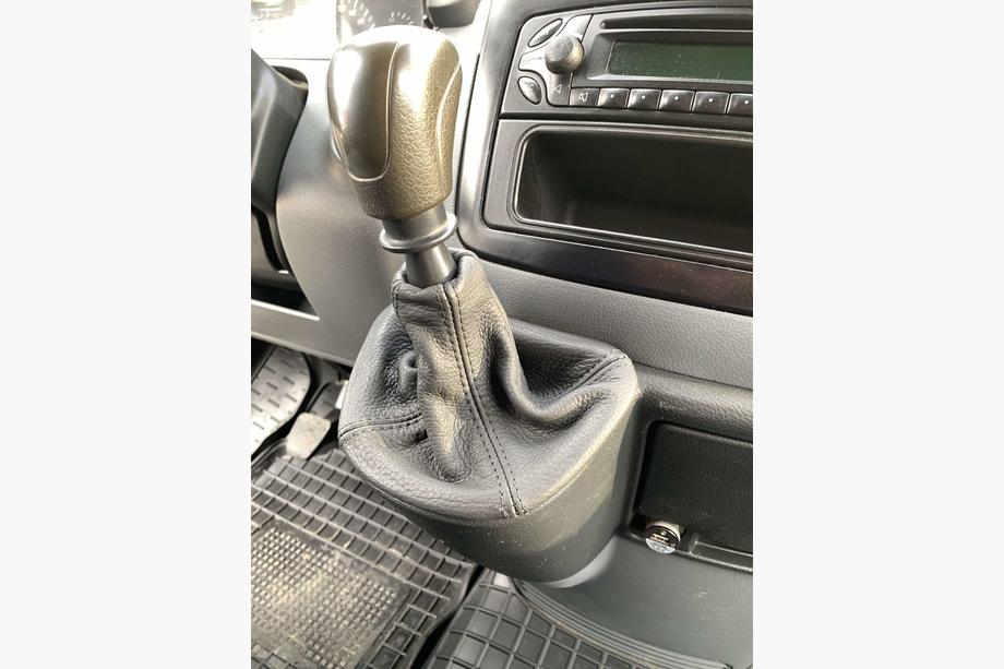 Mercedes Vito W639 2004–2014 Nahkainen vaihdekepin suojapussi Tiptronic Image