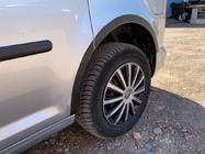Volkswagen Caddy 2010–2015 Lokasuojan kaarilistat (mattamusta) kuva 1
