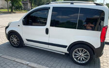 Fiat Fiorino/Qubo 2008–2024 Lokasuojan kaarilevikkeet (4 kpl, mustat) kuva 7