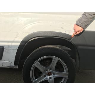 Lokasuojan kaarilevikkeet (4 kpl, mustat) Fiat Ducato 2006–2025 kuva 2