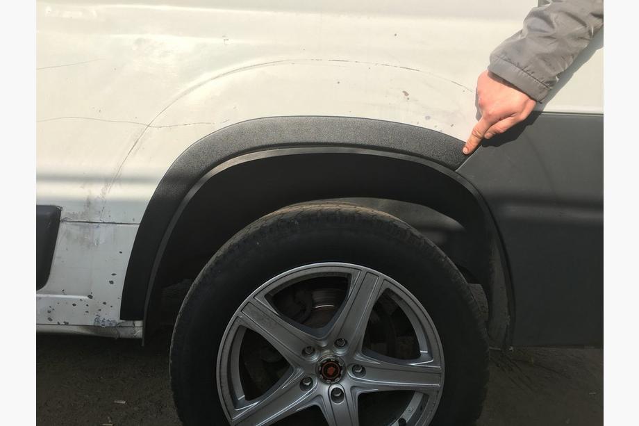 Citroen Jumper 2007–2025 Lokasuojan kaarilevikkeet (4 kpl, mustat) Metalliset Kuva 3