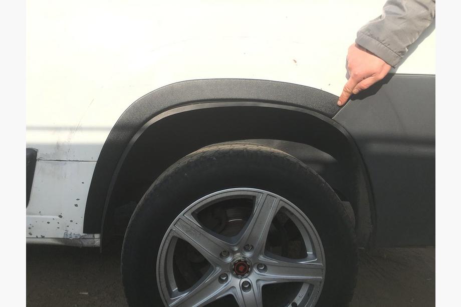 Citroen Jumper 2007–2025 Lokasuojan kaarilevikkeet (4 kpl, mustat) Metalliset Kuva 4