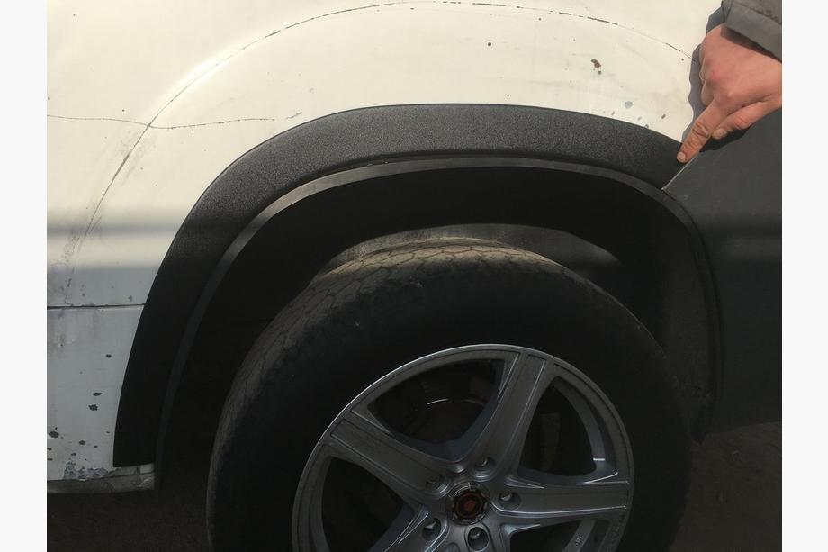 Citroen Jumper 2007–2025 Lokasuojan kaarilevikkeet (4 kpl, mustat) Metalliset Kuva 6