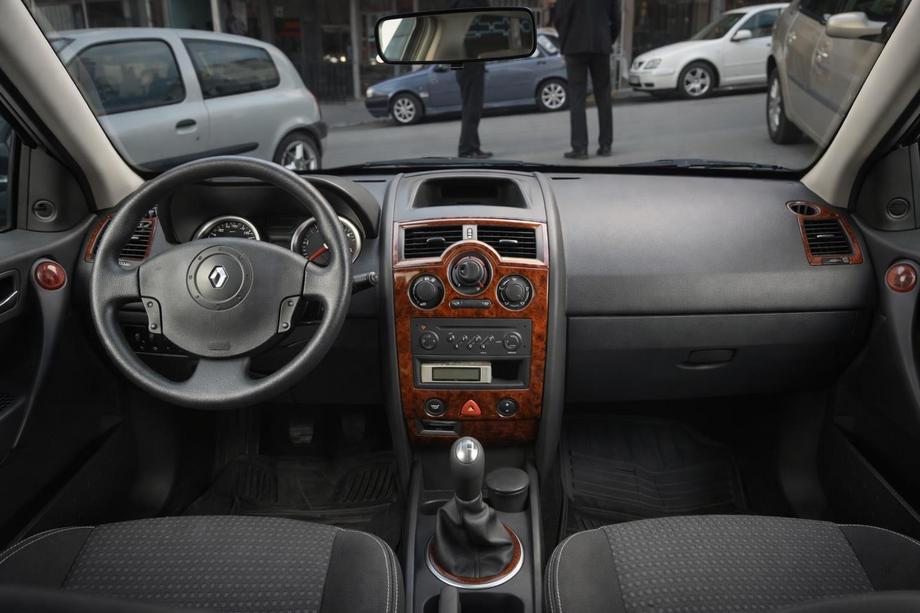 Renault Megane II 2004–2009 Kojelaudan paneelilistat, 17 osaa (Meric, Turkki) Hiilikuitu Image