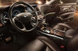 Business-luokan Infiniti Q70 -sedan kuva 6