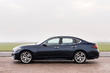 Business-luokan Infiniti Q70 -sedan kuva 4