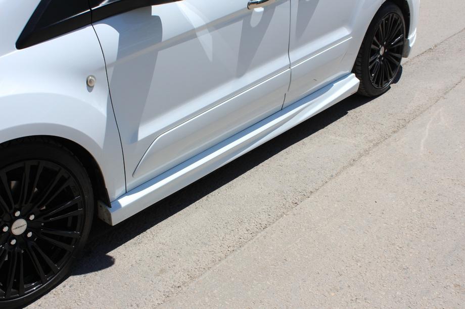 Ford Connect 2014–2021 Sivuhelmat (maalattavaksi) Image