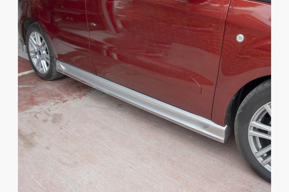 Ford Courier 2014–2023 Sivuhelmat (maalattavaksi) Image
