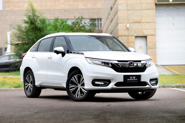 Honda Avancier 2017 -mallivuoden crossoverin koeajo