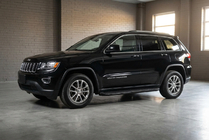 Jeep Grand Cherokee WK2 2010–2021 Tayga Black sivuaskelmat (2 kpl, alumiini) kuva 1