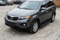 Kia Sorento II XM 2009–2014 Tayga Black sivuaskelmat (2 kpl, alumiini) kuva 1