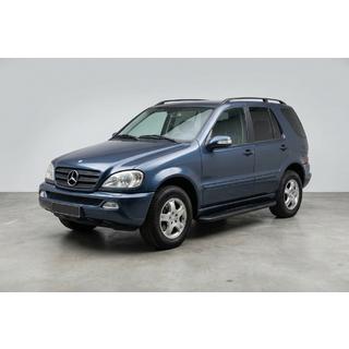Tayga Black sivuaskelmat (2 kpl, alumiini) Mercedes ML W163 1997–2005 kuva 1