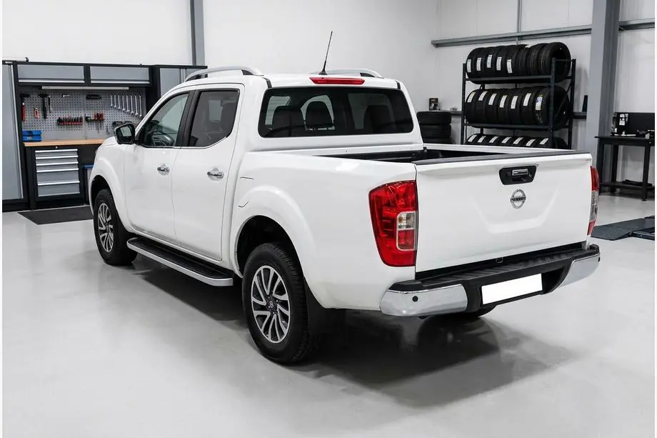 Nissan Navara/NP300 2016– Sivukynnykset Tayga Grey (2 kpl, alumiini) Image