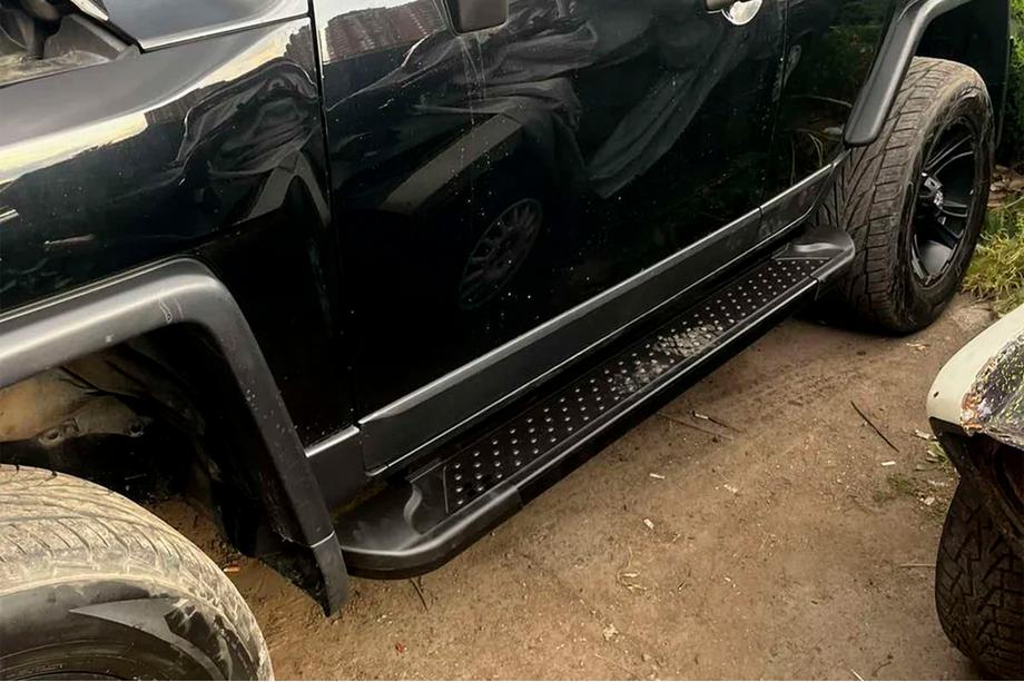 Toyota FJ Cruiser 2006–2022 Allmond Black sivuastinlaudat (2 kpl, alumiini) Image