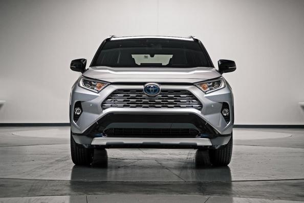 Toyota RAV4 -crossover, mallivuosi 2019