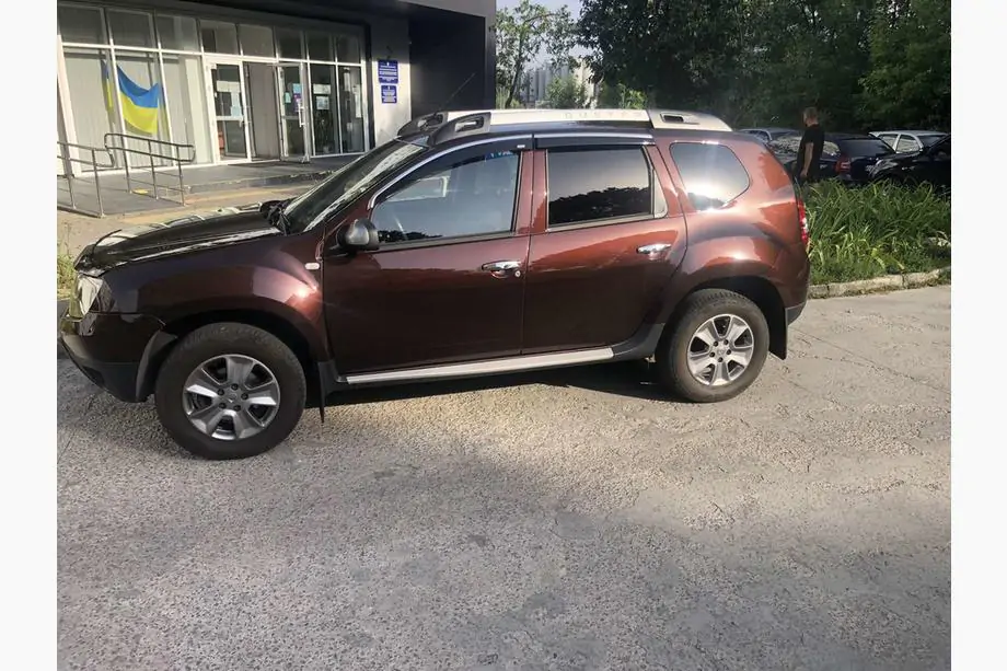 Dacia Duster 2008–2018 Ikkunatuuliohjaimet kromilistalla (4 kpl, Niken) Image