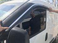 Fiat Doblo II 2010–2022 Ikkunatuuliohjaimet kromilistalla (4 kpl, Niken) kuva 4