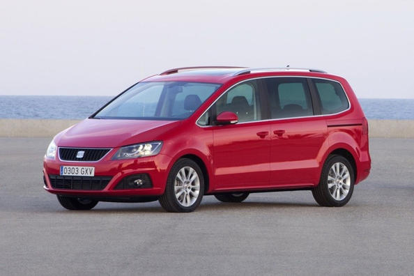 Seat Alhambra -tila-auton koeajo ja esittely