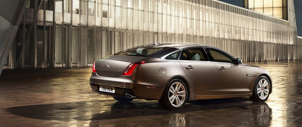 Premium-sedan Jaguar XJ
