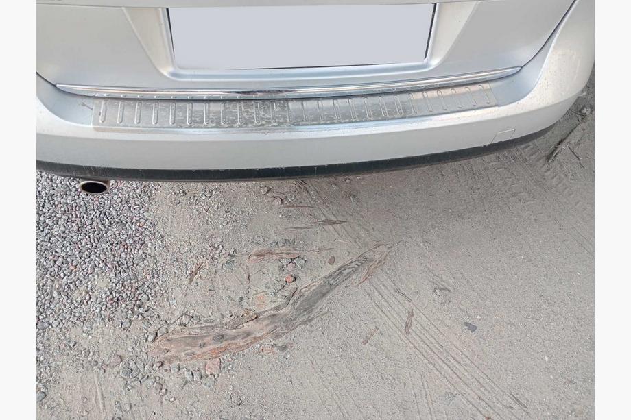 Volkswagen Passat B6 2006–2012 Carmos takapuskurin kromilista (vain SW) Image