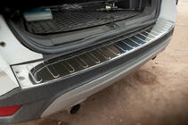 Ford Kuga/Escape 2013–2019 Takapuskurin suojalista Carmos (ruostumaton teräs) kuva 7