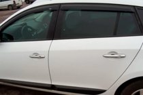 Renault Megane III 2009–2016 SW tuuliohjaimet ikkunoihin (4 kpl, HIC) kuva 4