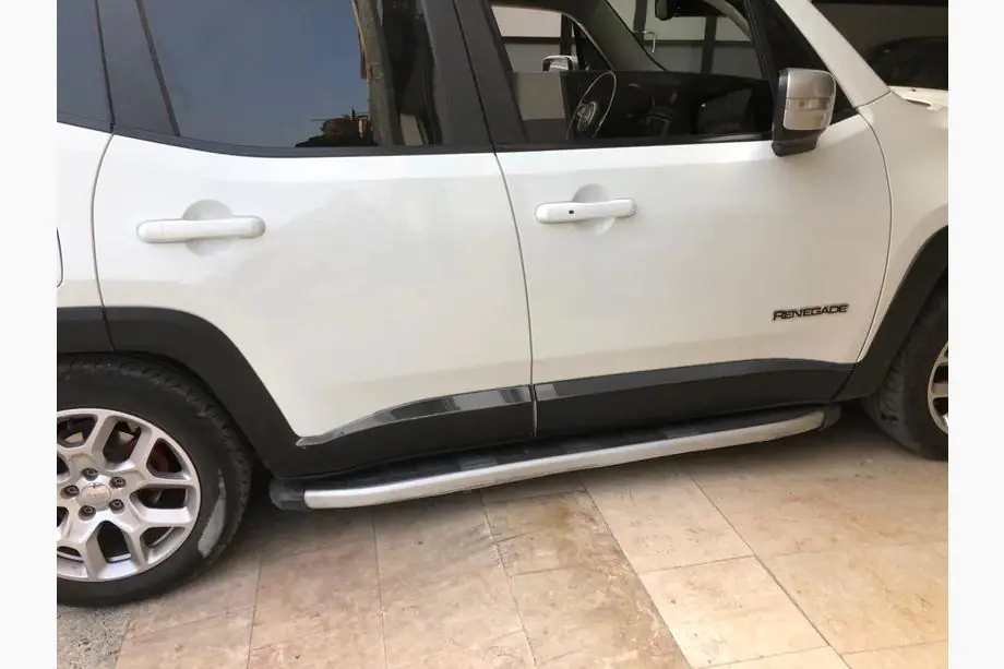Jeep Renegade 2014– Ovenlistat Musta Kromi (4 kpl, ruostumaton teräs) Image