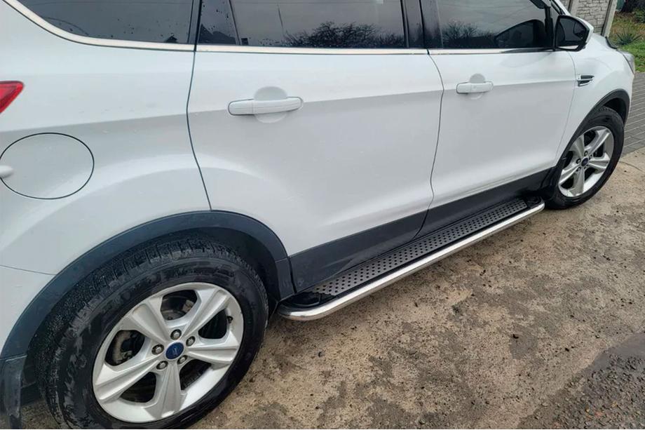 Ford Kuga/Escape 2013–2019 Maydos V2 sivuaskelmat (2 kpl, alumiini + ruostumaton teräs) Image
