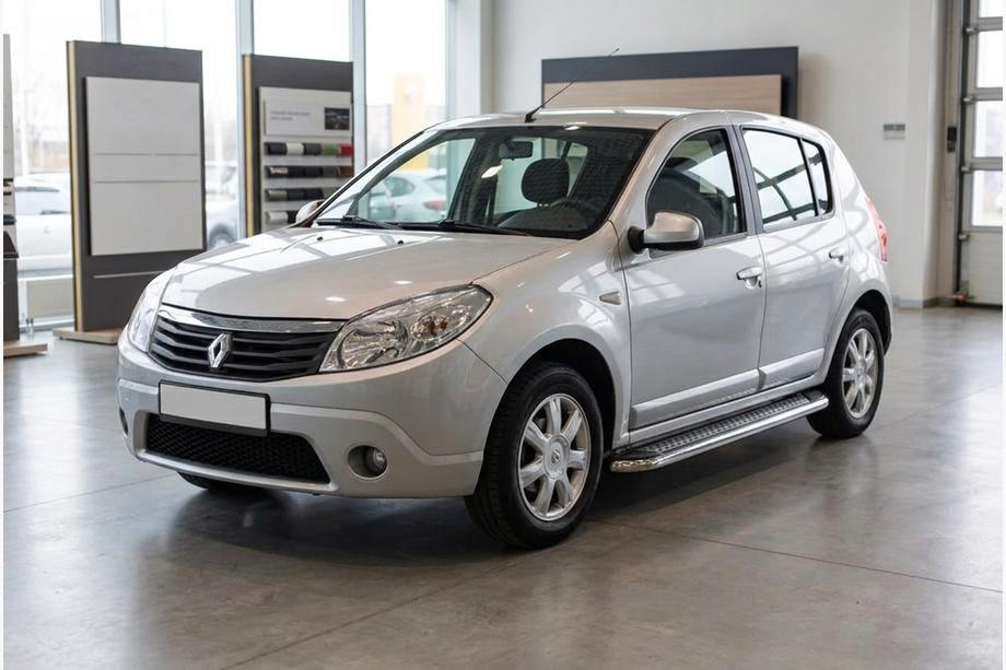 Renault Sandero 2007–2013 Maydos V2 sivuportaat (2 kpl, alumiini ↗ ruostumaton teräs) Image