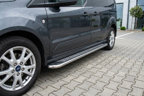 Ford Connect 2006–2009 Maydos V2 sivuportaat (2 kpl, alumiini ↗ ruostumaton teräs) Maxi-alusta kuva 1