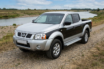 Nissan NP300 1999–2015 Maya V2 sivuportaat (2 kpl, alumiini) kuva 1