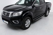 Nissan Navara/NP300 2016– Sivuportaat Bosphore Grey (2 kpl, alumiini) kuva 1