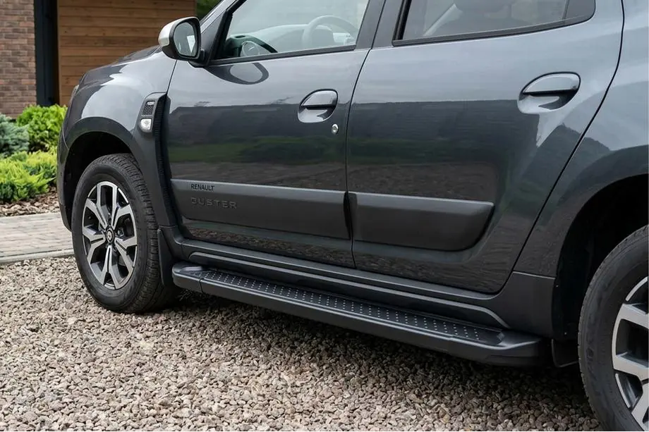 Renault Duster 2018–2024 Allmond Black sivuaskelmat (2 kpl, alumiini) Image