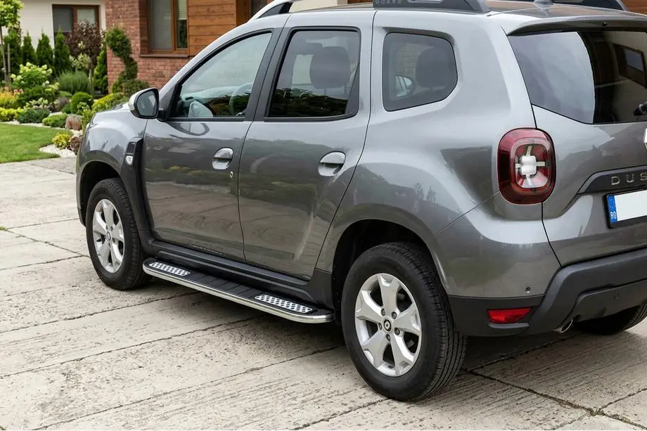 Renault Duster 2018–2024 Tayga V2 sivukynnykset (2 kpl, alumiini) Image