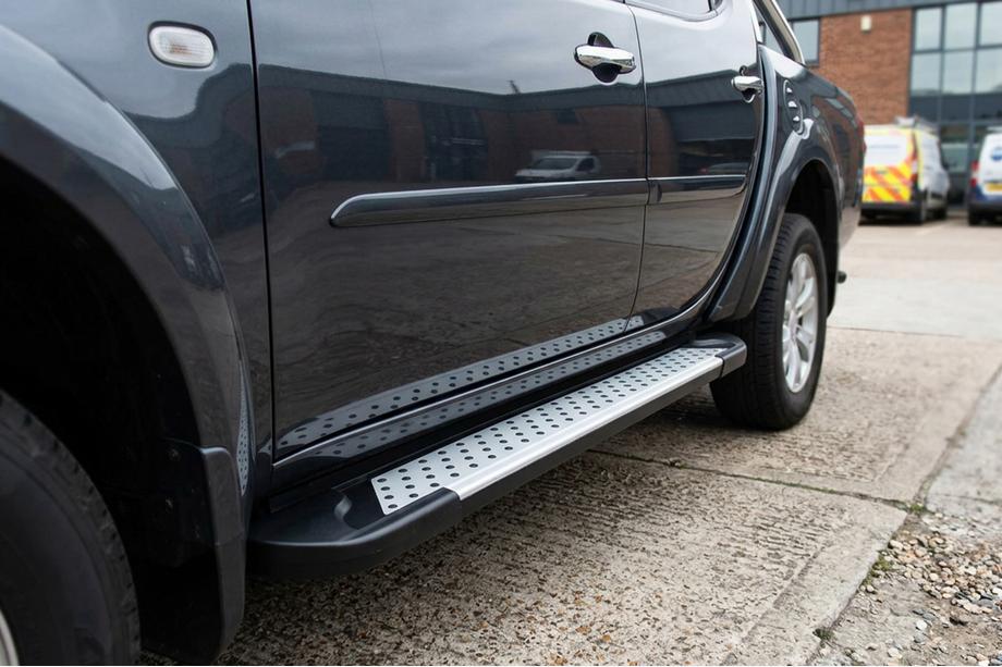 Fiat Fullback 2016– Sivuporrast X5-tyyppi (2 kpl, alumiini) Image