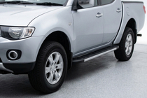 Fiat Fullback 2016– Duru sivuastinlaudat (2 kpl, alumiini) kuva 1