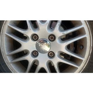 Vanteen keskikapselit 68,5/50 mm kromi (4 kpl) kuva 1