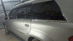 Mercedes GL-sarja X164 2006–2012 Ikkunoiden alareunan kromilistat (6 kpl, ruostumaton teräs) kuva 3