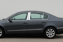 Volkswagen Passat B6 2006–2012 Ovipilarien kromilistat (SD, ruostumaton teräs) kuva 1