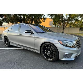S63 AMG -korisarja (2014-tyyli) kuva 3