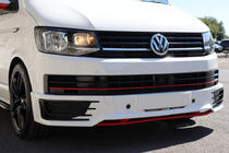 Volkswagen T6 2015–2024 Etupuskurin lippoileri Sportline 2015-2018 (maalattavaksi) kuva 2