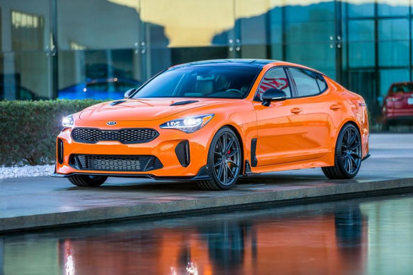 Kia Stinger: urheilullinen liftback