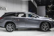 Pidennetyn Lexus RX 350L -crossoverin koeajo kuva 8
