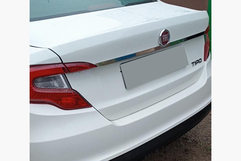 Fiat Tipo 2016– Kromilista rekisterikilven yläpuolelle (ruostumaton teräs) HB (kromi) Image